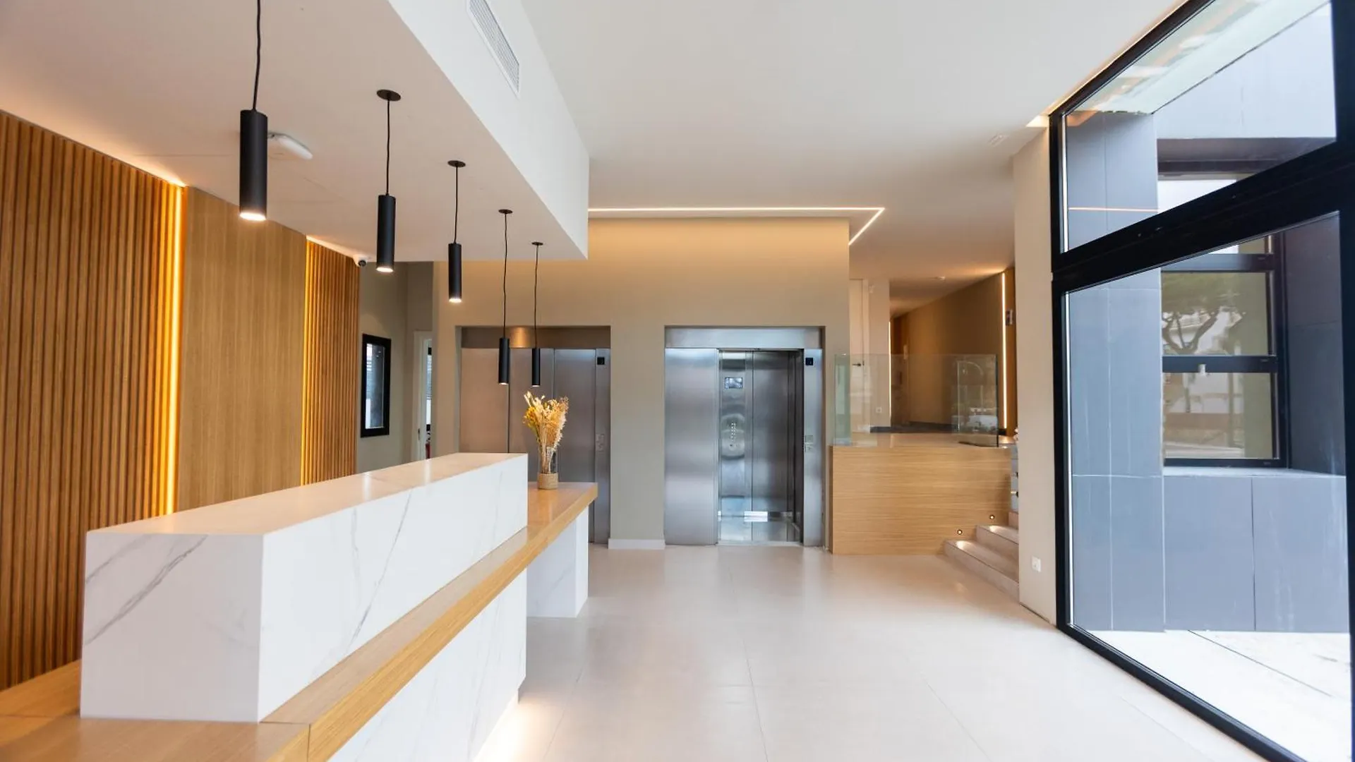 Fels Apartments Castelldefels Aparthotel