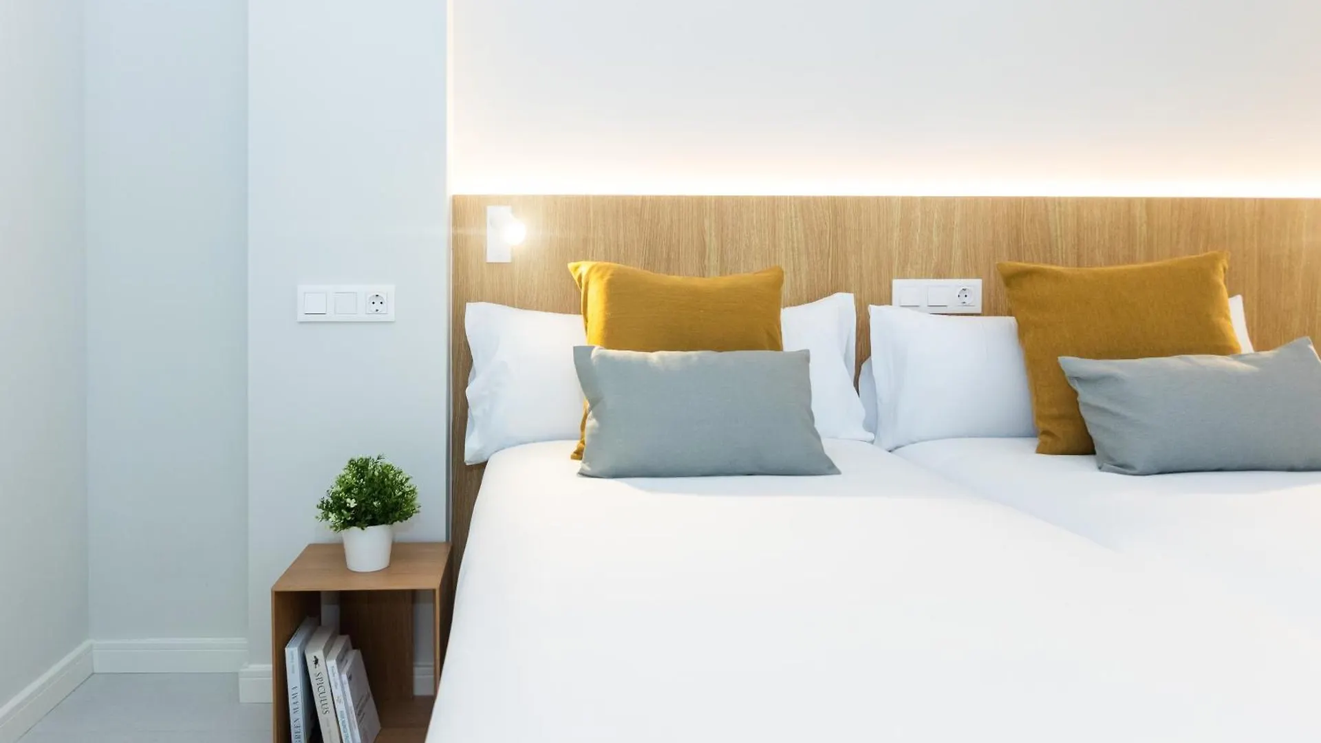 Aparthotel Fels Apartments Castelldefels