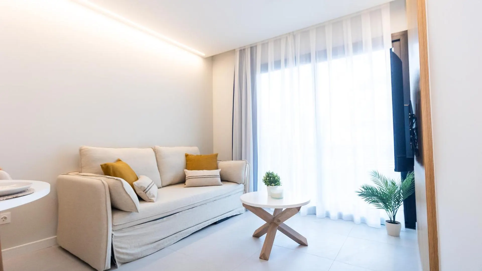 Aparthotel Fels Apartments Castelldefels