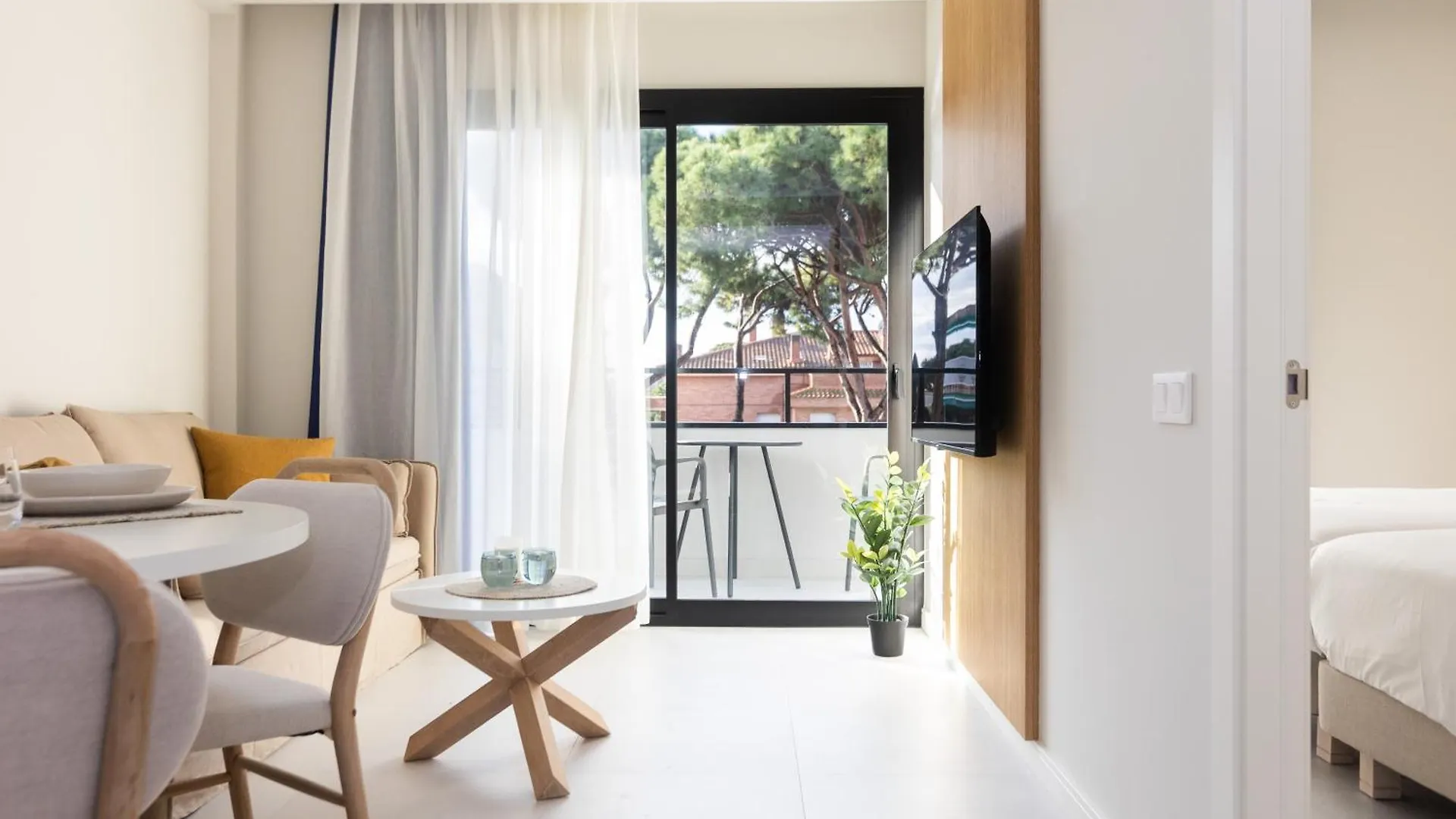 Fels Apartments Castelldefels 0*,