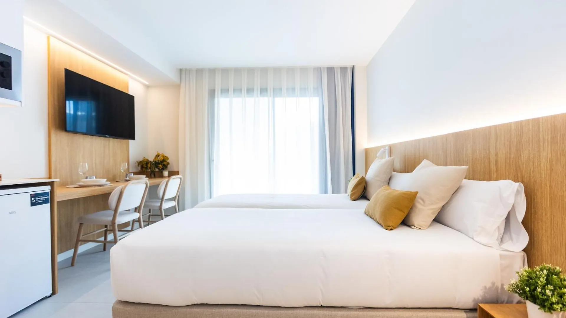Aparthotel Fels Apartments Castelldefels