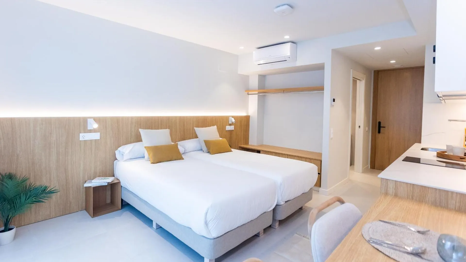 Fels Apartments Castelldefels 0*,  Spain